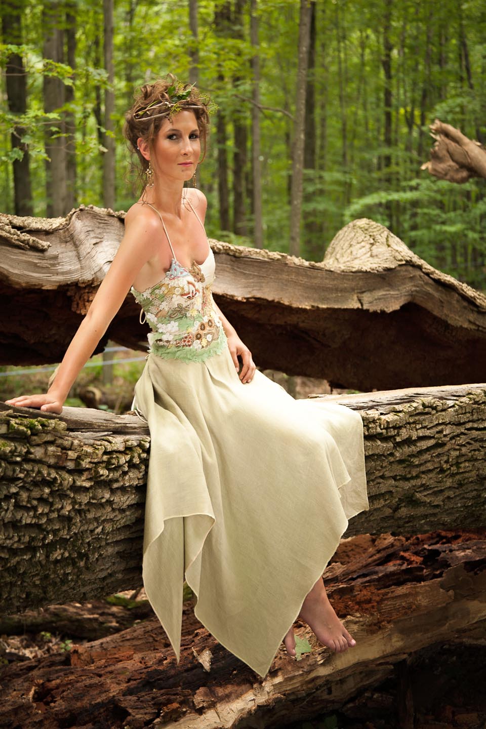 Featured image of post Fairy Wedding Dress Forest